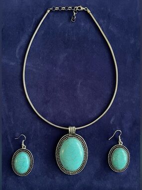 ITALIAN SILVER AND TURQUOISE NECKLACE / EARRINGS/ MARKED ITALY